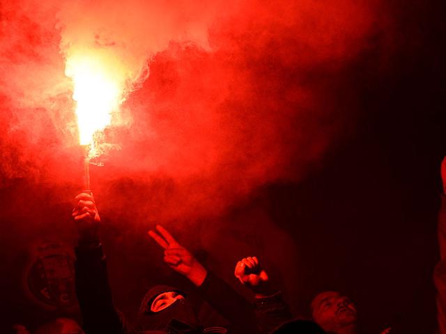 https://betting.betfair.com/football/images/Portugual%20fans%20flare.jpg